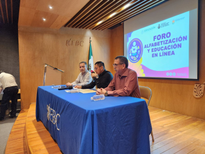 El Centro de Estudios para el Desarrollo Municipal y Políticas Públicas (CEDES) de la UNACH; presenta el Panel "El Futuro de la Educación en Línea en Chiapas"